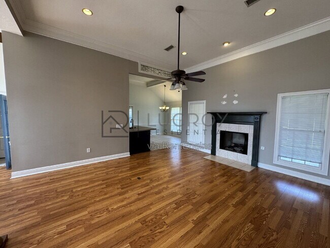 Building Photo - 103 Canter Cove
