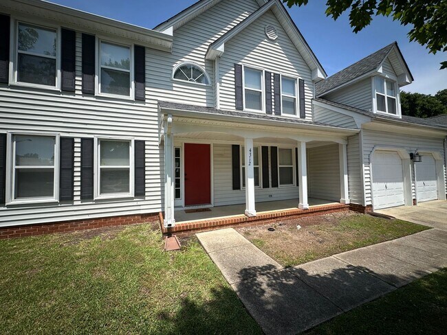 Foto del edificio - Call Amanda Tate at (757)289-6810 for more information