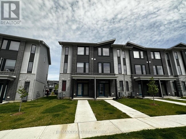 Photo du bâtiment - 177 Edgevalley Rd