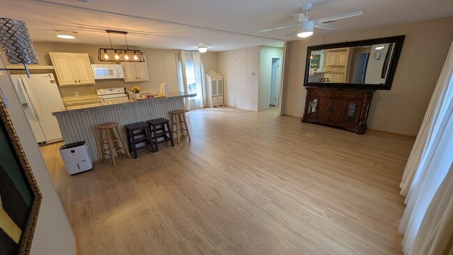 Building Photo - 3023 SW 50th St