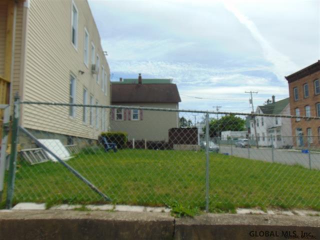 Building Photo - 86 Breslin Ave