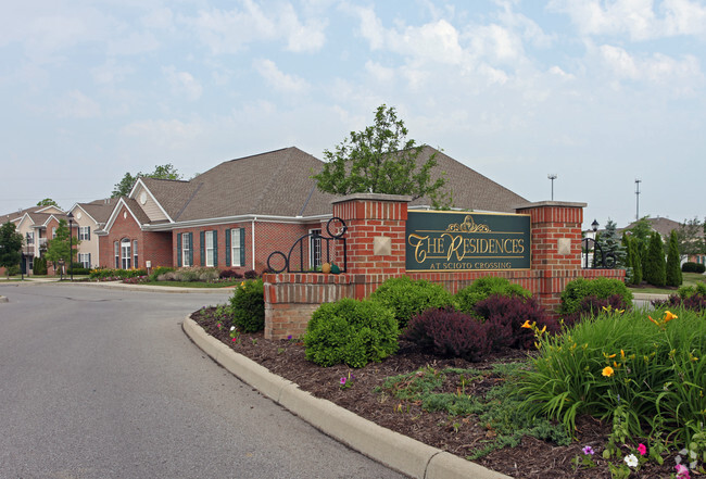 Building Photo - The Residences at Scioto Crossing