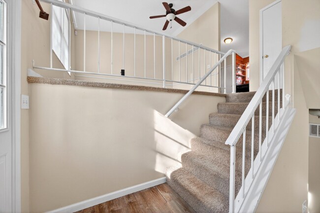 Building Photo - 511 Chapparal Dr