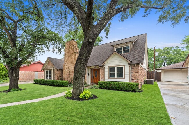 Building Photo - 9407 Brooding Oak Cir