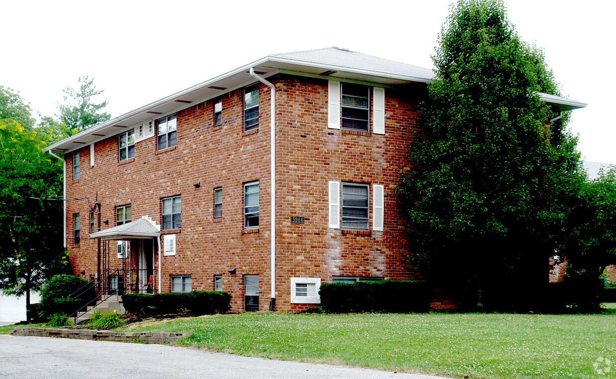 Primary Photo - Radnor Apartments