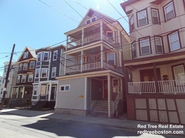 Building Photo - 99 Calumet St