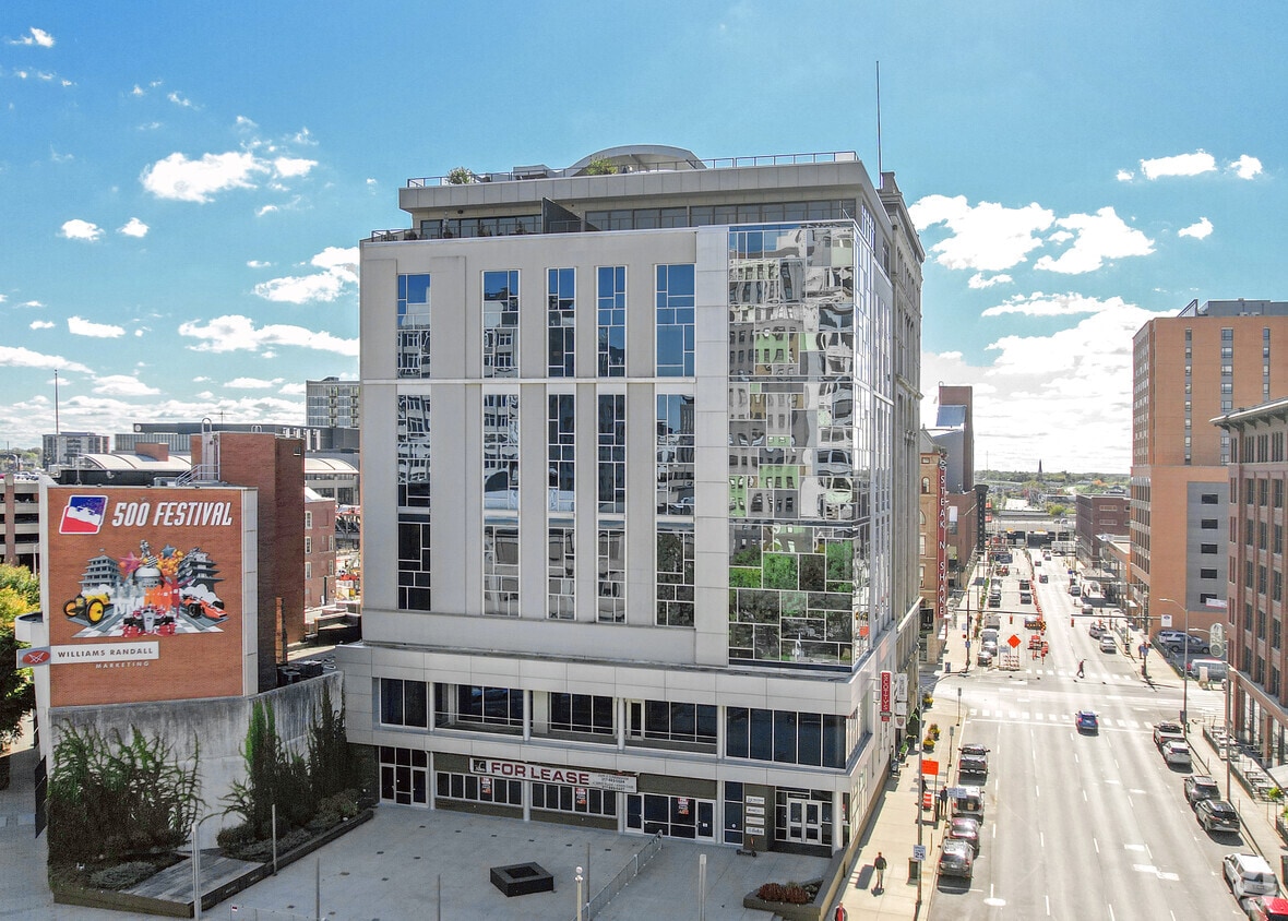 Allen Plaza Apartments in Indianapolis, IN