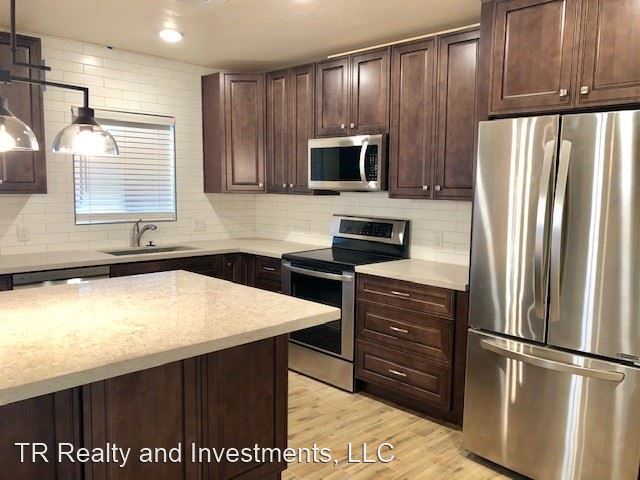 Foto del edificio - 3 br, 2 bath House - 3808 E. 5th Street