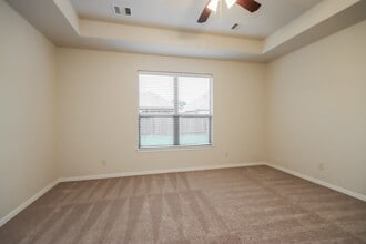 Building Photo - 21324 Kings Guild Ln