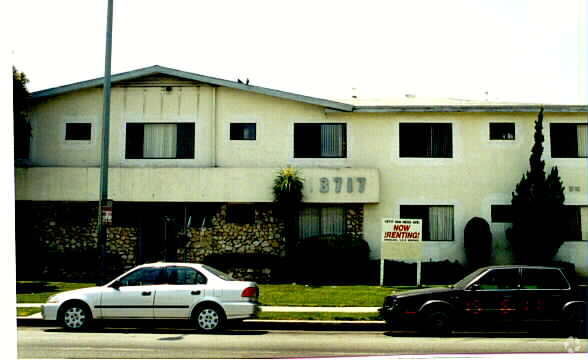 1317 Van Ness Ave - 13717 Van Ness Avenue
