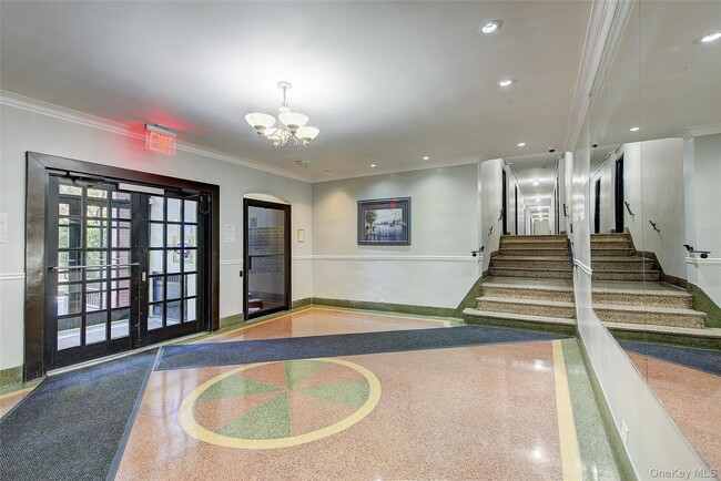 Building Photo - 37-27 86th St