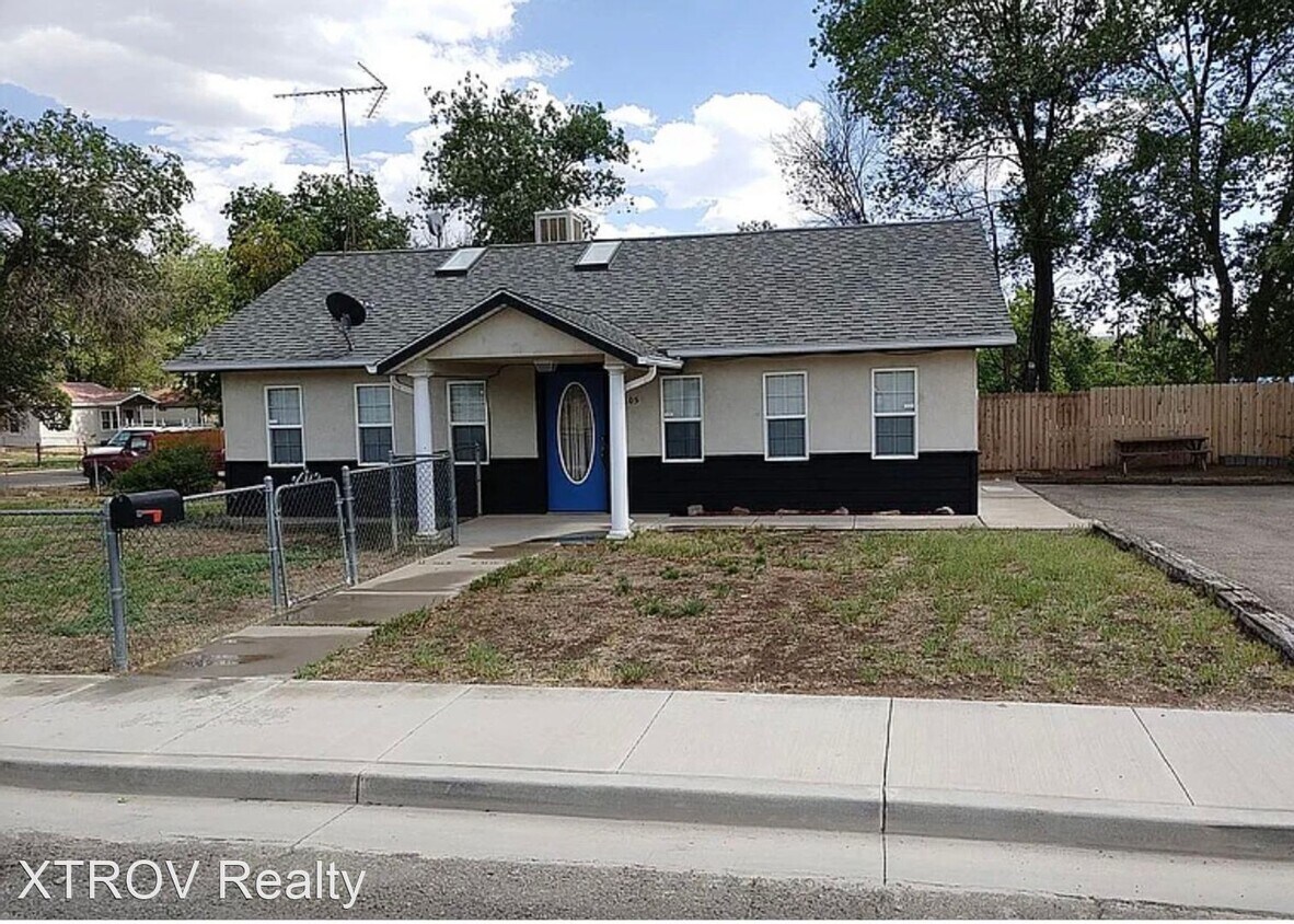 2 br, 1 bath House 105 W 2nd St House Rental in Cortez, CO