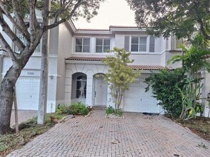 Building Photo - 5770 NW 113th Pl