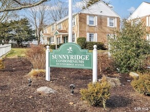 Building Photo - 249 Sunnyridge Ave