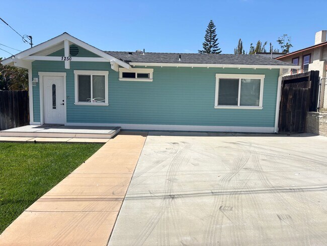 Foto del edificio - Adorable Beach-Close 2 Bedroom Bungalow in...
