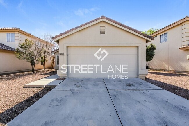 Building Photo - REDUCED-Now offering $1000 off first full ...