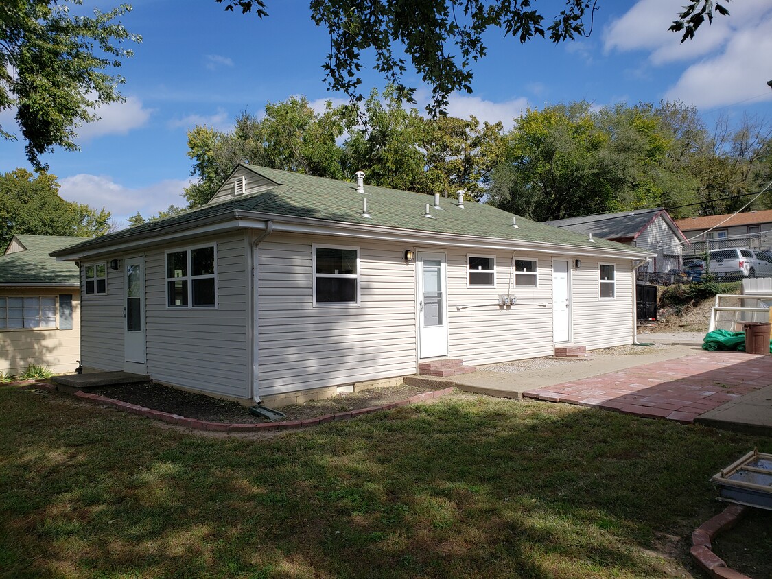Primary Photo - 4137 NE Winn Rd