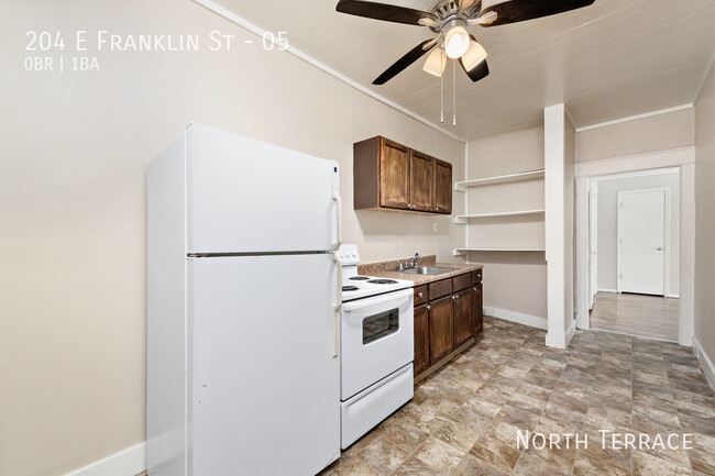 Building Photo - Affordable Studio Living Near Liberty Squa...