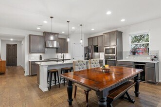 Building Photo - 111 Beryl Wy