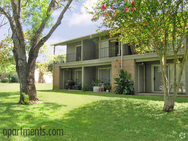 Pecan Valley Golf Club Apartments - San Antonio, TX | Apartments.com