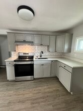 Building Photo - 45 Wood Ave