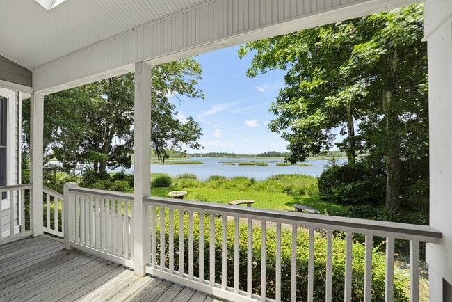 Foto del edificio - 371 Cottage Farm Dr