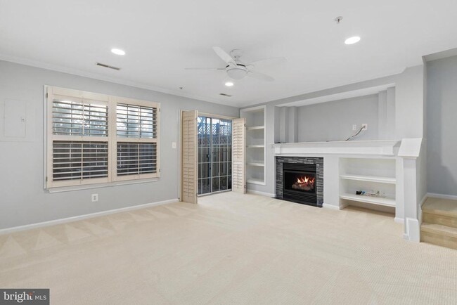 Building Photo - 351 Livermore Ln