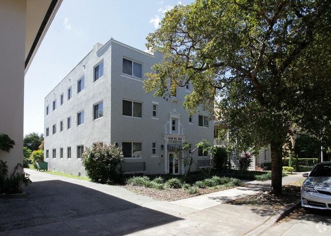 Building Photo - Casa Del Mar