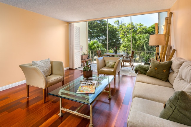 Building Photo - 3030 Pualei Cir