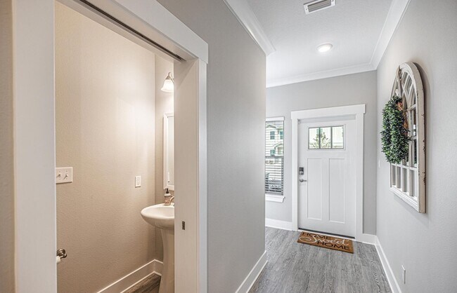 Half Bath - Downstairs - 113 Date Palm Ln