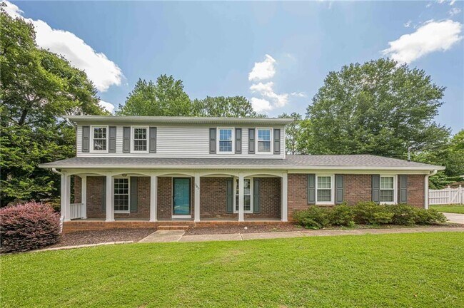 Building Photo - 385 Stonebridge Trail