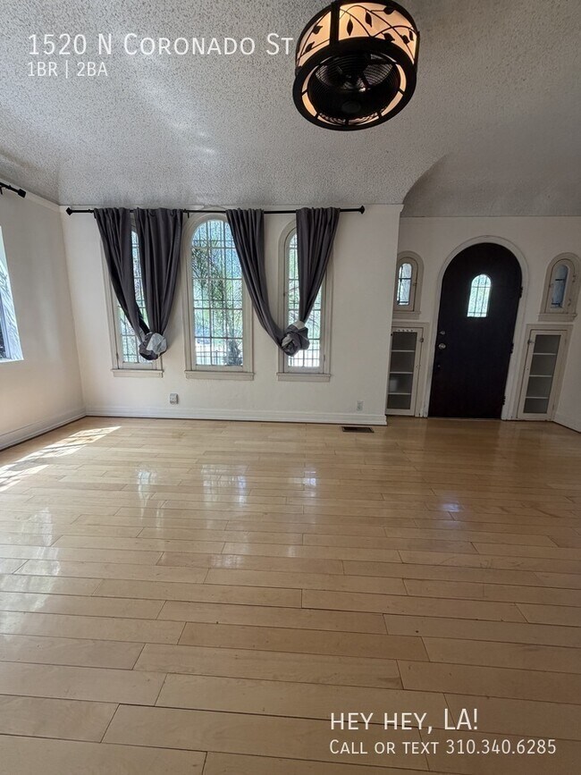 Foto del edificio - 1520 N Coronado St