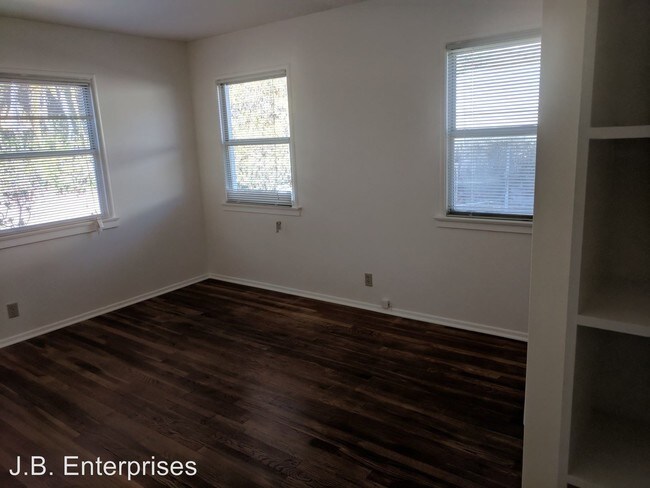 Building Photo - 4 br, 2.5 bath House - 2090 Hays Street