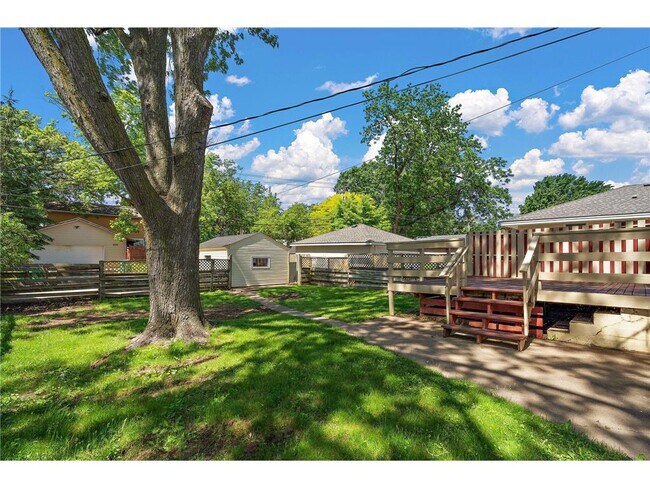 Building Photo - 3362 Library Ln