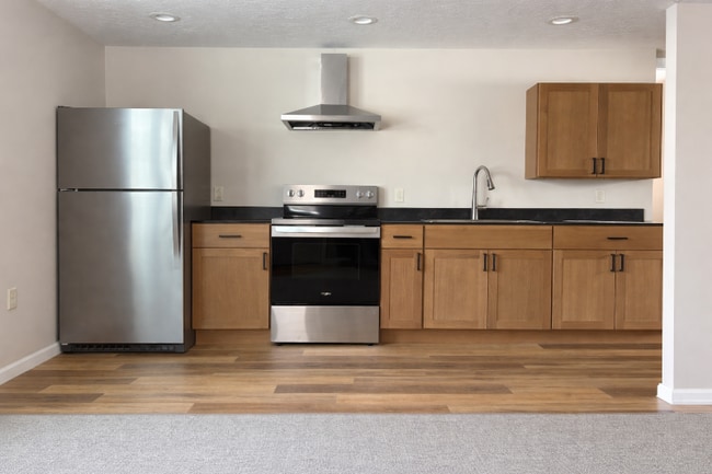 Building Photo - 10 W Park St