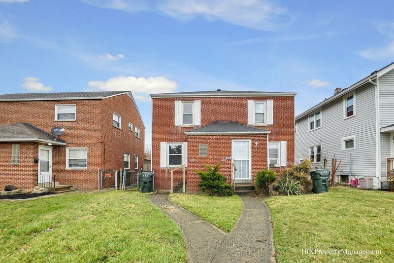 Primary Photo - 622-624 S Hague Ave