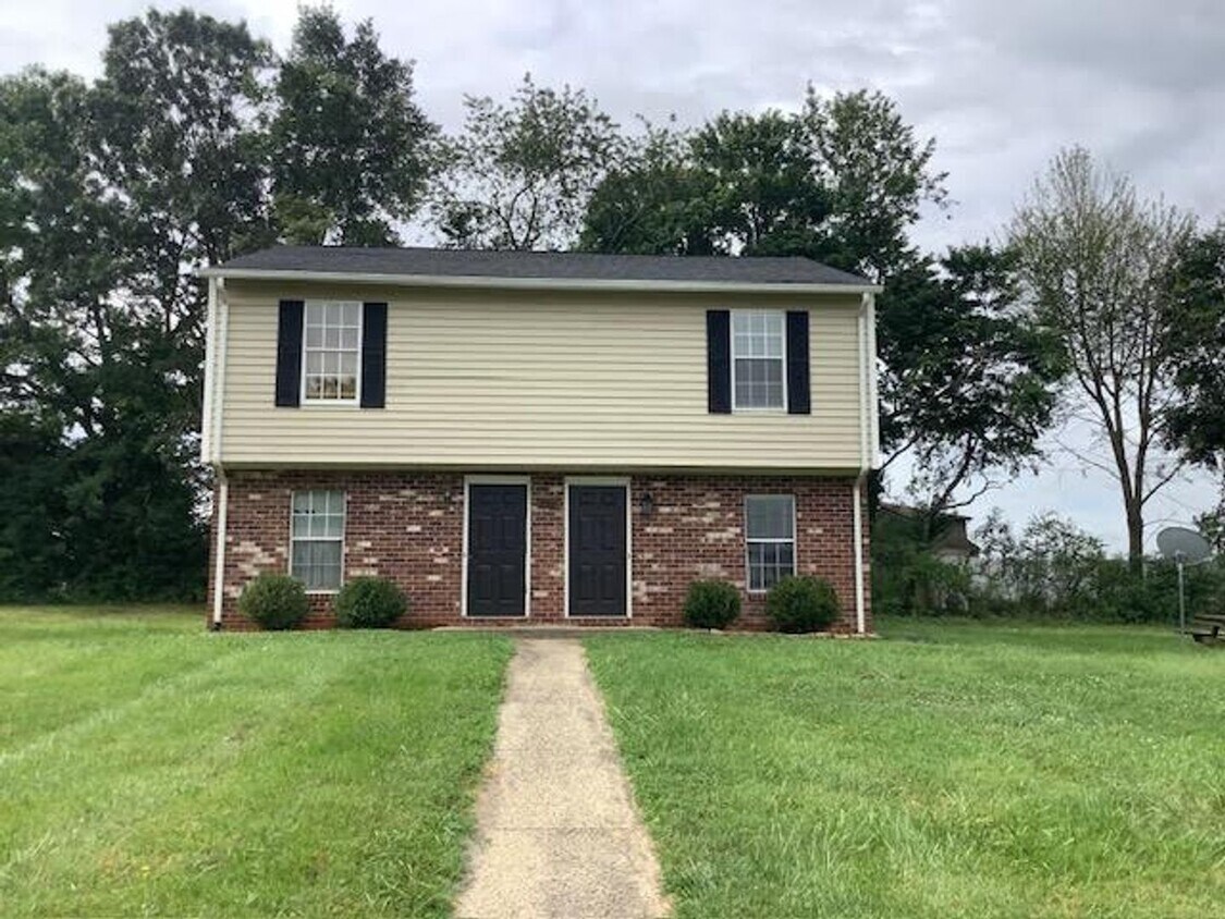 Foto principal - 1103B Wood Rd