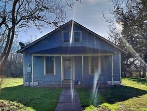 Building Photo - 322 Mixville Rd