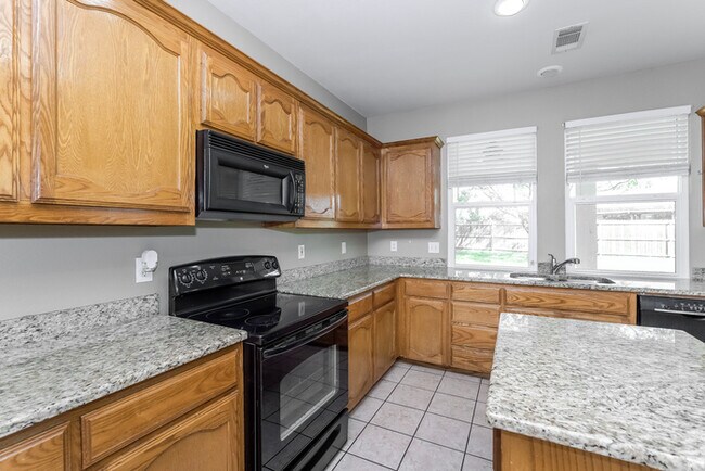 Building Photo - 9865 Gallatin Ln
