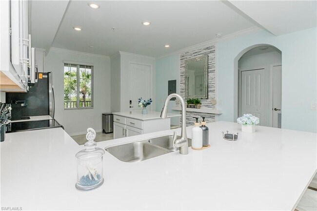 Building Photo - 6058 National Blvd