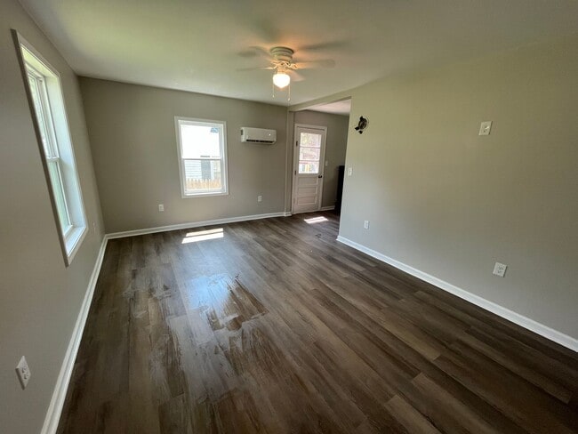 Foto del edificio - 2 Bedroom Home in Harrodsburg!