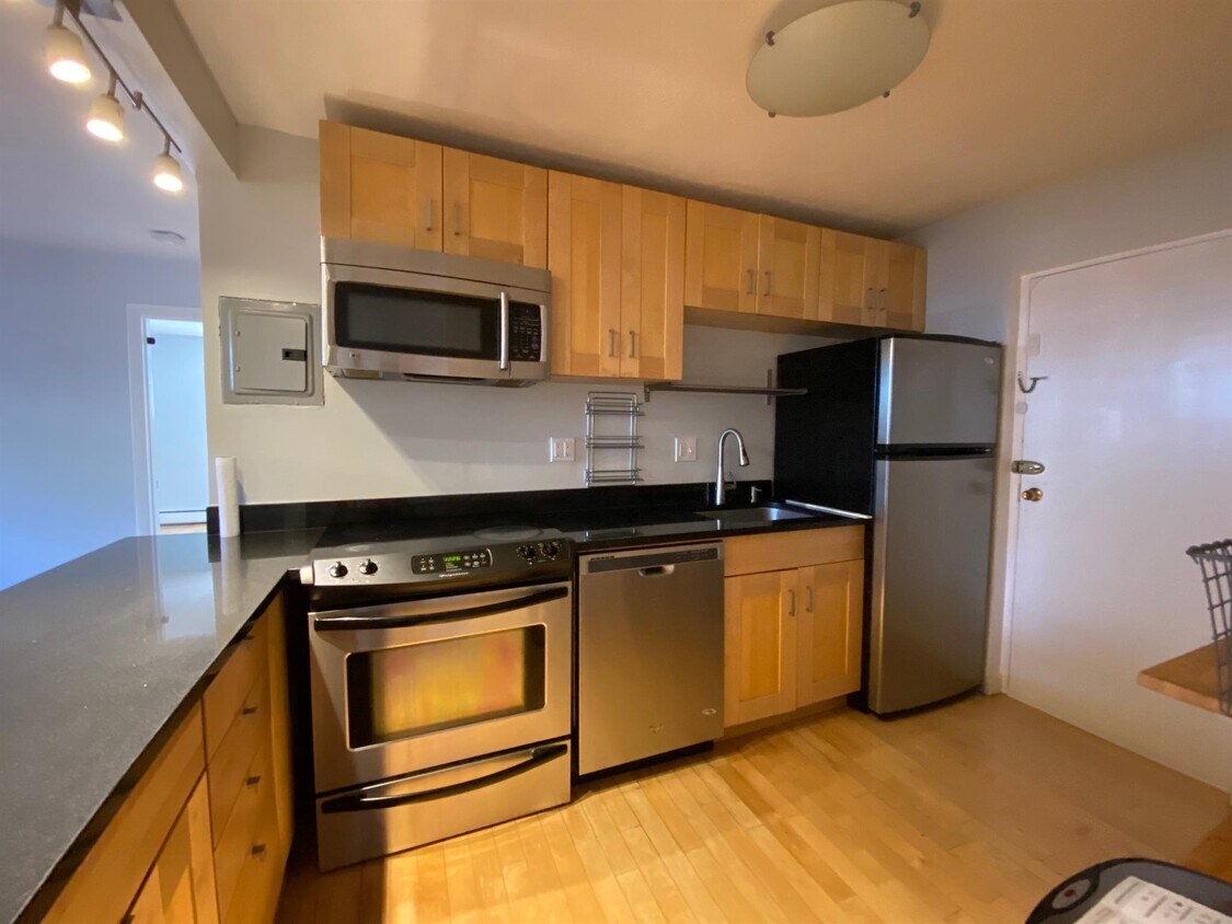 Foto principal - 123 Inman St