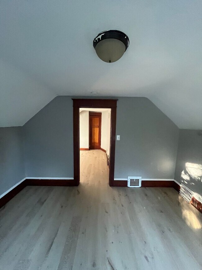 Foto del edificio - 3347 N 28th St