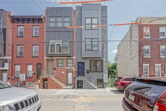 Building Photo - 1725 N Gratz St