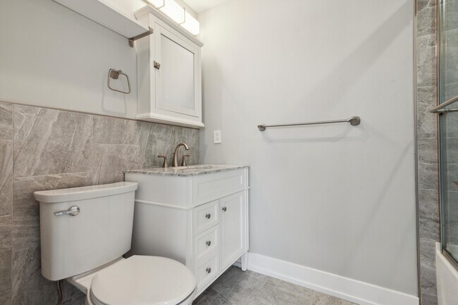 Foto del edificio - 3834 Baring St