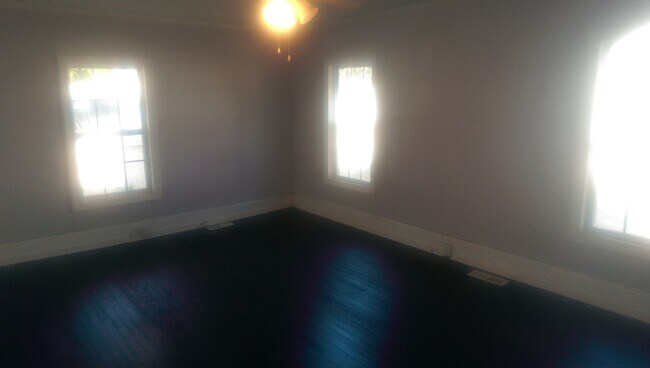 Foto del edificio - 57 Corban Ave SW