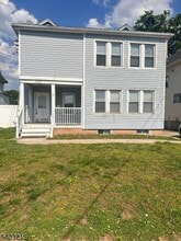 Building Photo - 122 S Lincoln Ave