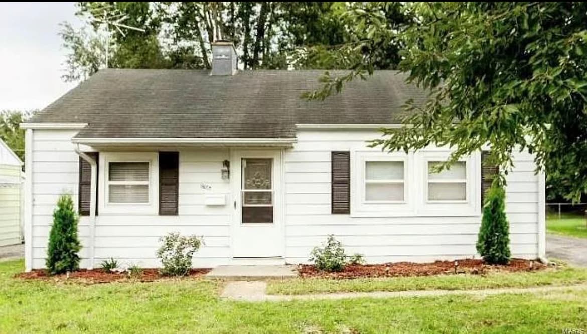 1205 Bel Aire Dr, Belleville, IL 62220 House Rental in Belleville, IL