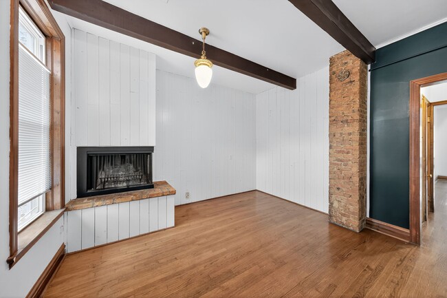 Foto del edificio - 2034 N Halsted St