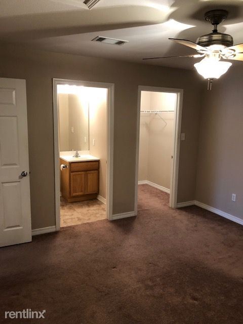 Foto del edificio - 3 br, 2 bath Duplex - 5415 Quail Creek Cir